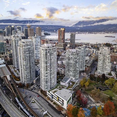 Lovely One-Bedroom Apartment With Pool, Hot Tub, And Gym In The Heart Of Downtown, Skytrain 3Min Away Vancouver Exteriér fotografie